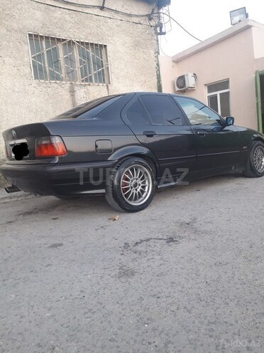 BMW 318 1993, 230,000 km - 1.8 л - Bakı