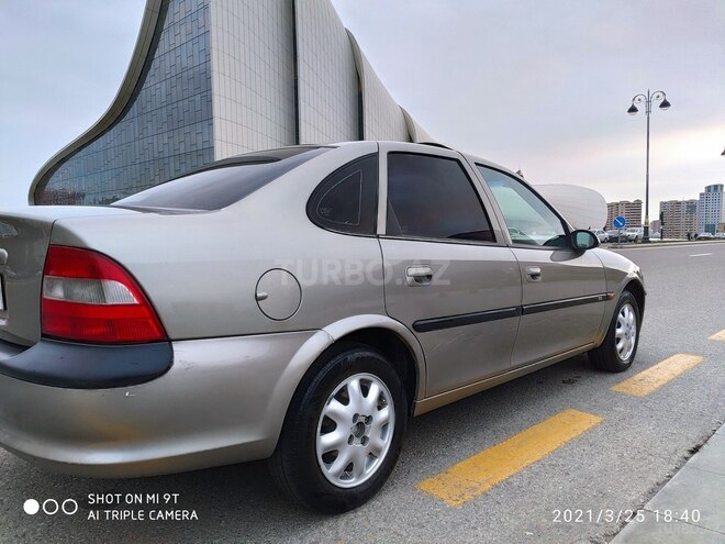 Opel Vectra 1997, 350,000 km - 1.8 л - Bakı