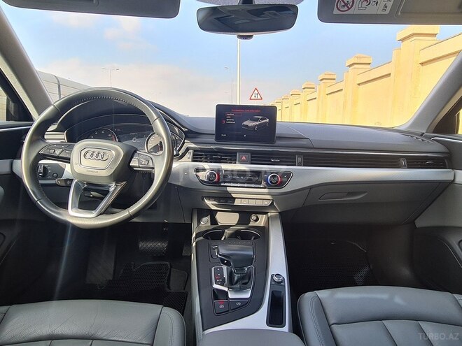 Audi A4 2018, 88,800 km - 1.4 l - Bakı
