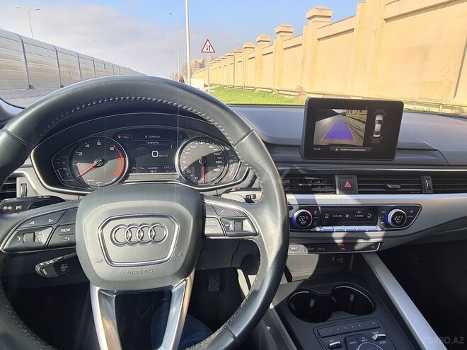 Audi A4 2018, 88,800 km - 1.4 l - Bakı