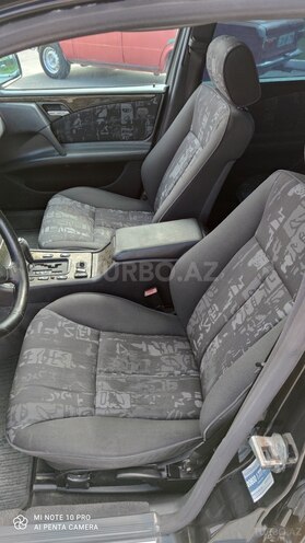 Mercedes E 240 1998, 250,000 km - 2.4 l - Şəki