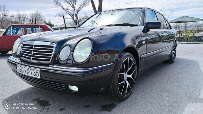 Mercedes E 240 1998, 250,000 km - 2.4 l - Şəki