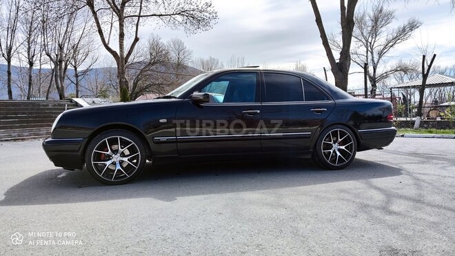 Mercedes E 240 1998, 250,000 km - 2.4 l - Şəki