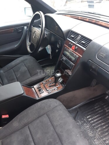 Mercedes C 240 1999, 367,890 km - 2.6 l - Bakı
