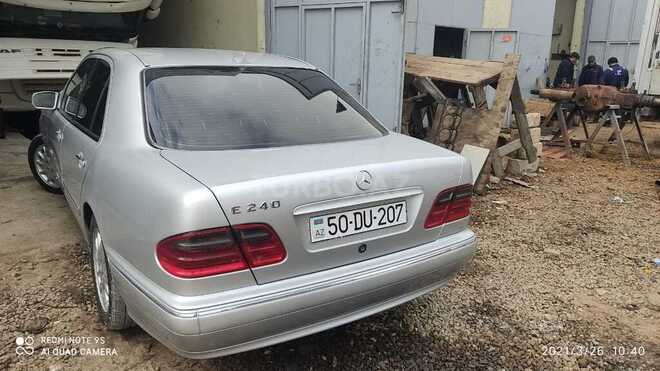 Mercedes E 240 2001, 346,692 km - 2.4 l - Bakı