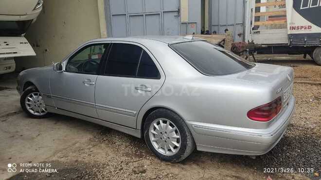 Mercedes E 240 2001, 346,692 km - 2.4 l - Bakı