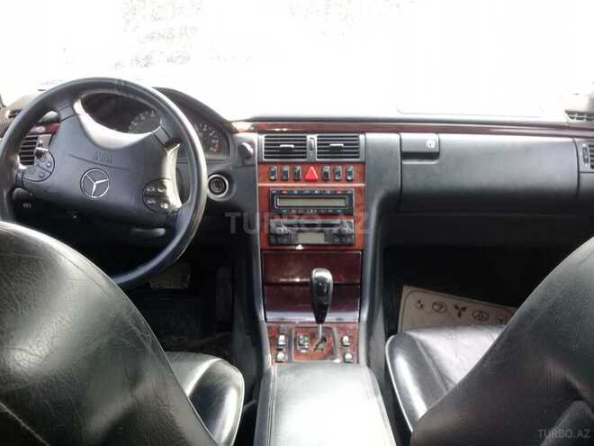 Mercedes E 240 2001, 346,692 km - 2.4 l - Bakı