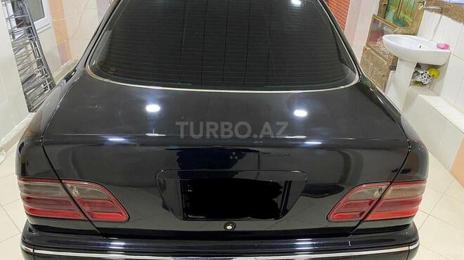 Mercedes E 320 2002, 305,000 km - 3.2 l - Bakı