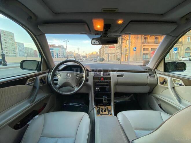 Mercedes E 320 2002, 305,000 km - 3.2 l - Bakı