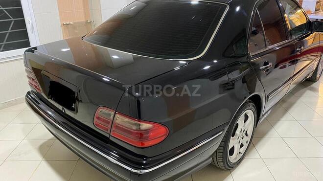 Mercedes E 320 2002, 305,000 km - 3.2 l - Bakı