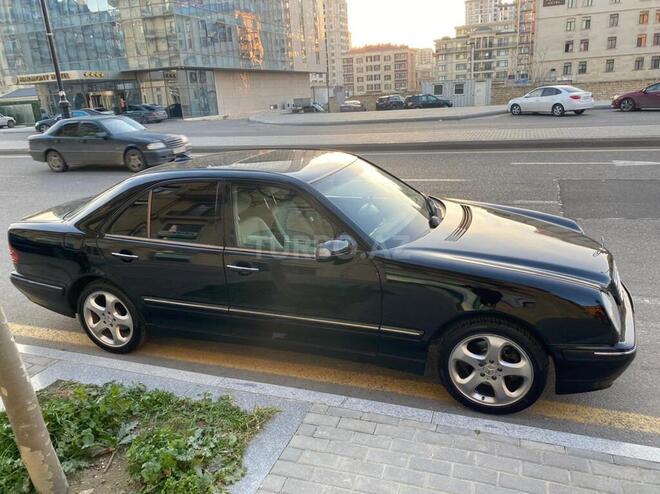 Mercedes E 320 2002, 305,000 km - 3.2 l - Bakı
