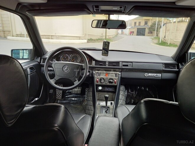 Mercedes E 300 1991, 235,000 km - 3.0 l - Bakı