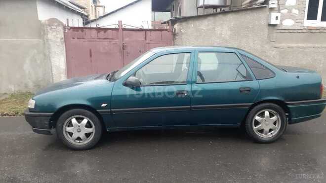 Opel Vectra 1994, 256,321 km - 2.0 л - Zaqatala