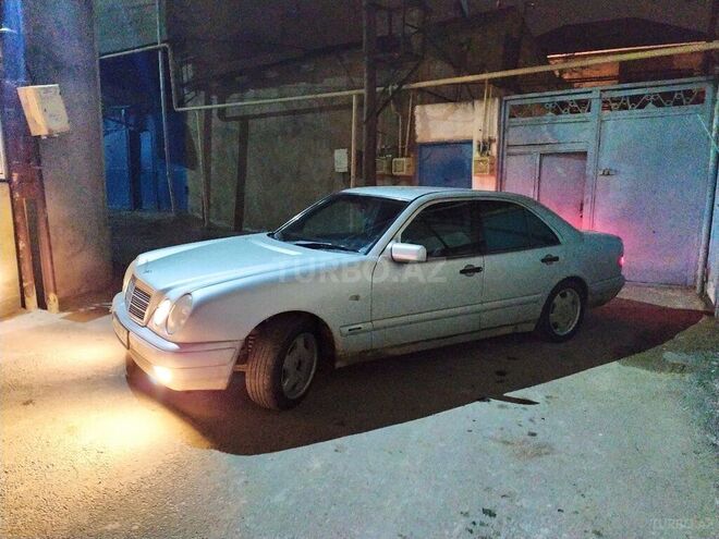 Mercedes E 230 1996, 480,000 km - 2.3 l - Bakı