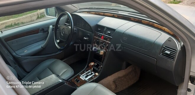 Mercedes C 230 1999, 277,000 km - 2.3 l - Bakı