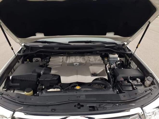 Toyota Land Cruiser 2012, 97,000 km - 4.6 l - Bakı