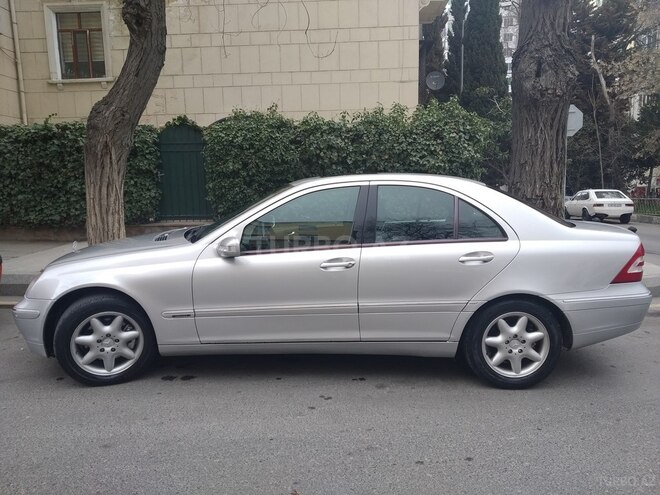 Mercedes C 240 2000, 240,311 km - 2.6 l - Bakı
