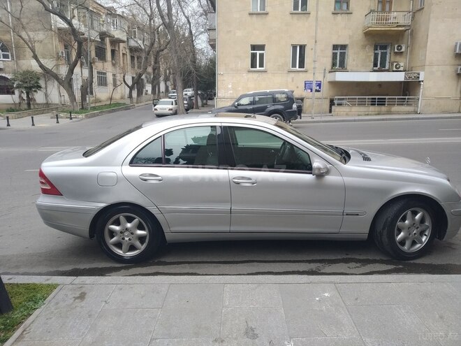 Mercedes C 240 2000, 240,311 km - 2.6 l - Bakı