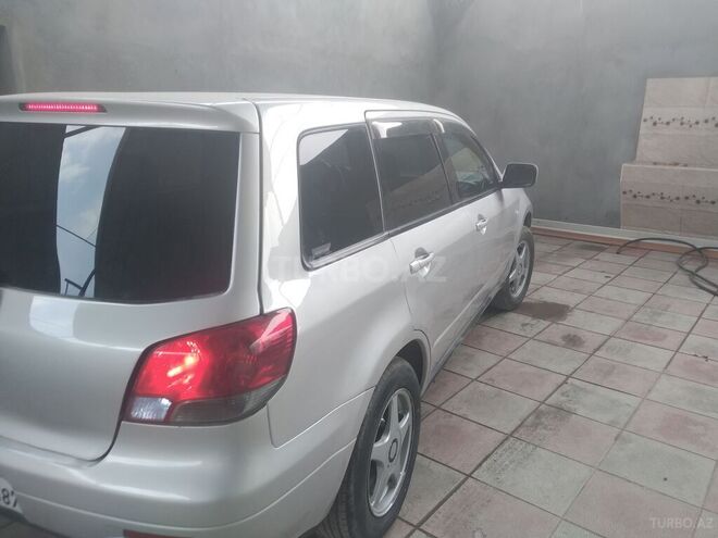 Mitsubishi Airtrek 2001, 404,000 km - 2.4 l - Göygöl