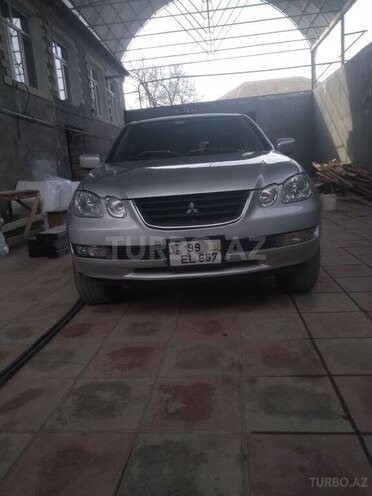 Mitsubishi Airtrek 2001, 404,000 km - 2.4 l - Göygöl