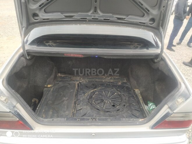 Mercedes E 230 1989, 256,000 km - 2.3 l - Gəncə