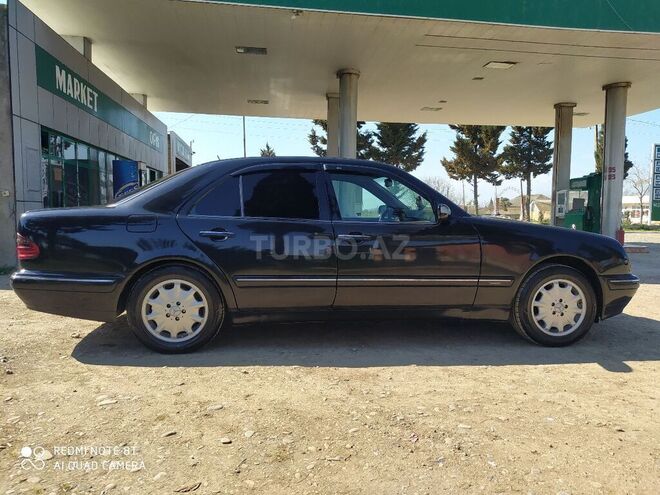 Mercedes E 220 2002, 350,000 km - 2.2 л - Bakı