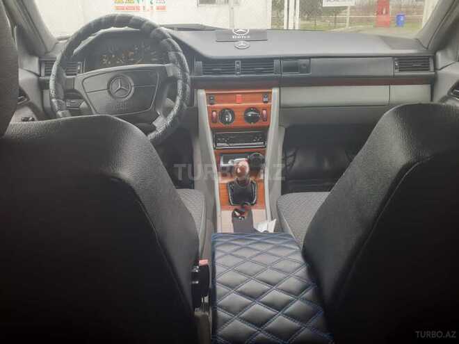 Mercedes  1990, 111,111 km - 2.0 l - Hacıqabul