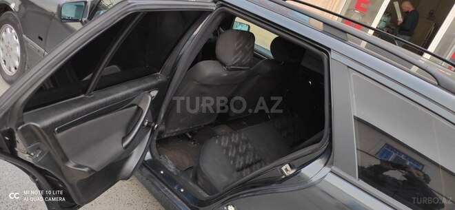 Mercedes C 200 2000, 402,000 km - 2.0 l - Bakı
