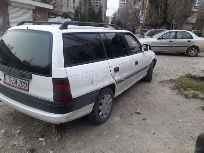 Opel Astra 1994, 313,000 km - 1.7 l - Bakı