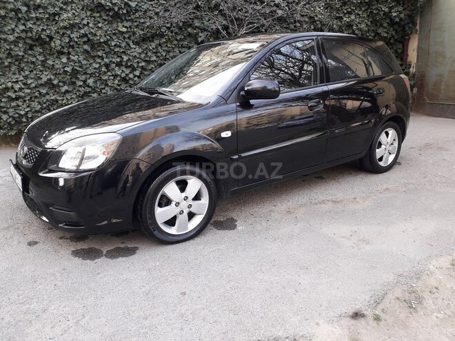 Kia Rio 2010, 129,000 km - 1.4 l - Bakı
