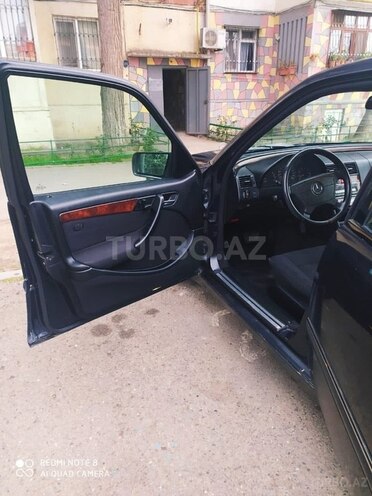 Mercedes C 240 1999, 268,000 km - 2.4 л - Bakı