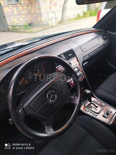 Mercedes C 240 1999, 268,000 km - 2.4 л - Bakı
