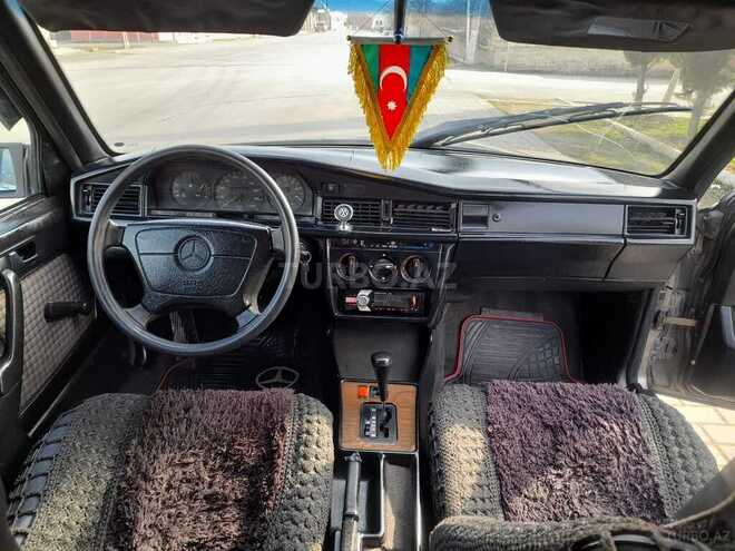 Mercedes 190 1991, 248,000 km - 2.5 l - Oğuz