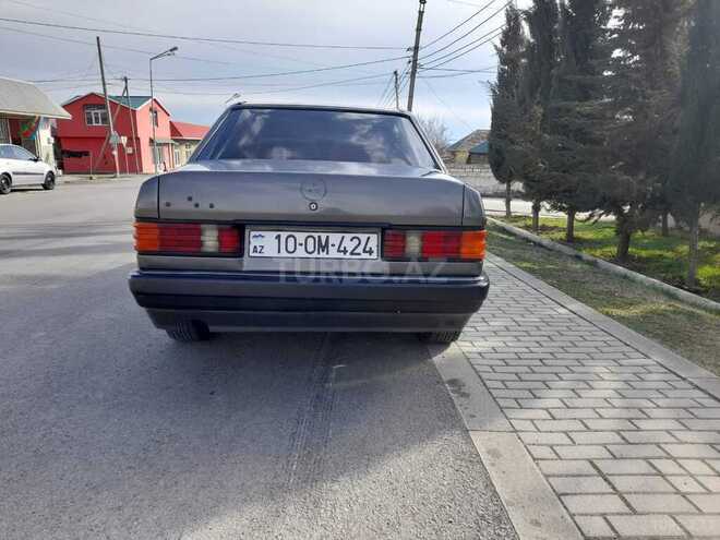 Mercedes 190 1991, 248,000 km - 2.5 l - Oğuz