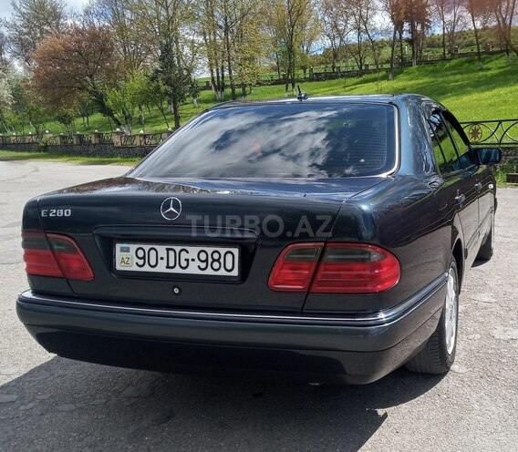 Mercedes E 280 1998, 372,000 km - 2.8 л - İsmayıllı