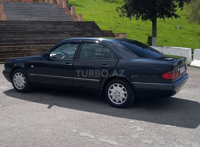Mercedes E 280 1998, 372,000 km - 2.8 л - İsmayıllı