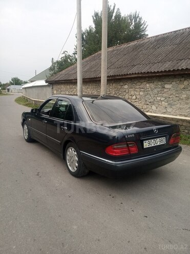Mercedes E 280 1998, 372,000 km - 2.8 л - İsmayıllı