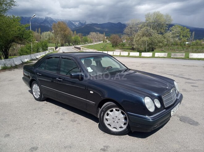 Mercedes E 280 1998, 372,000 km - 2.8 л - İsmayıllı