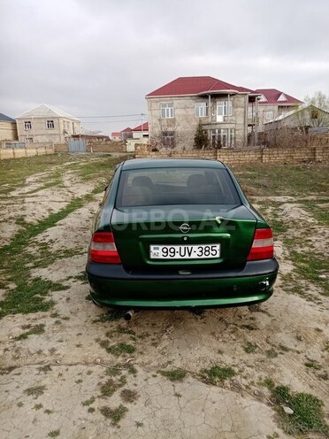 Opel Vectra 1996, 250,000 km - 1.8 l - Sumqayıt
