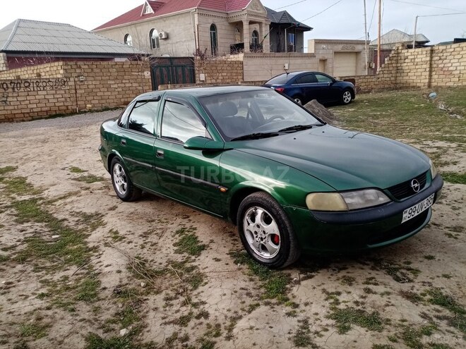 Opel Vectra 1996, 250,000 km - 1.8 l - Sumqayıt
