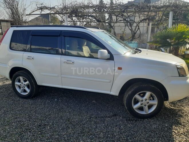 Nissan X-Trail 2001, 330,000 km - 2.0 l - Astara