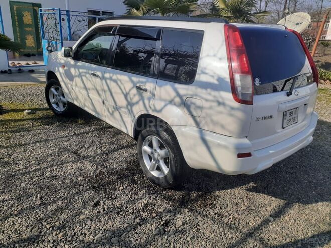 Nissan X-Trail 2001, 330,000 km - 2.0 l - Astara