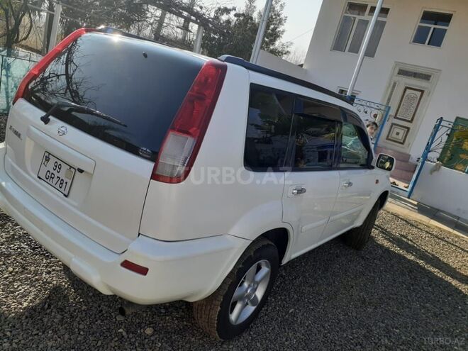 Nissan X-Trail 2001, 330,000 km - 2.0 l - Astara