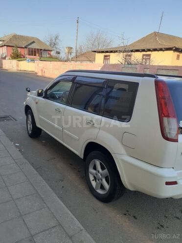 Nissan X-Trail 2001, 330,000 km - 2.0 l - Astara