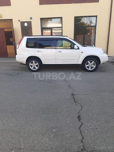Nissan X-Trail 2001, 330,000 km - 2.0 l - Astara