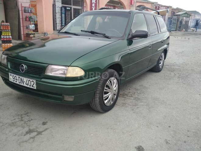Opel Astra 1996, 523,452 km - 1.6 l - Quba