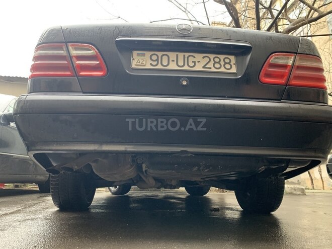 Mercedes E 240 1999, 279,000 km - 2.4 l - Bakı