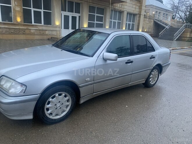 Mercedes C 180 2000, 289,000 km - 1.8 l - Qazax