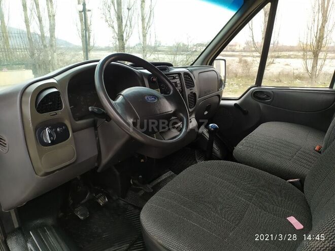 Ford Transit 2003, 387,000 km - 2.4 л - Quba