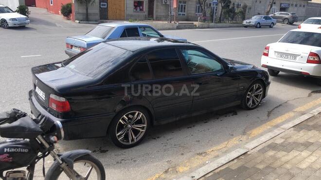 BMW 525 2001, 352,000 km - 2.5 l - Bakı